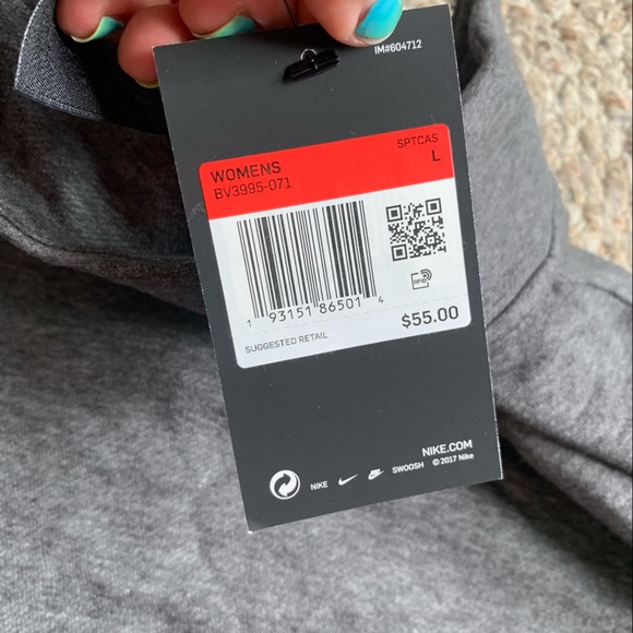 NWT Nike Varsity Fleece Crop Pullover SIZE LARGE - Picture 6 of 6